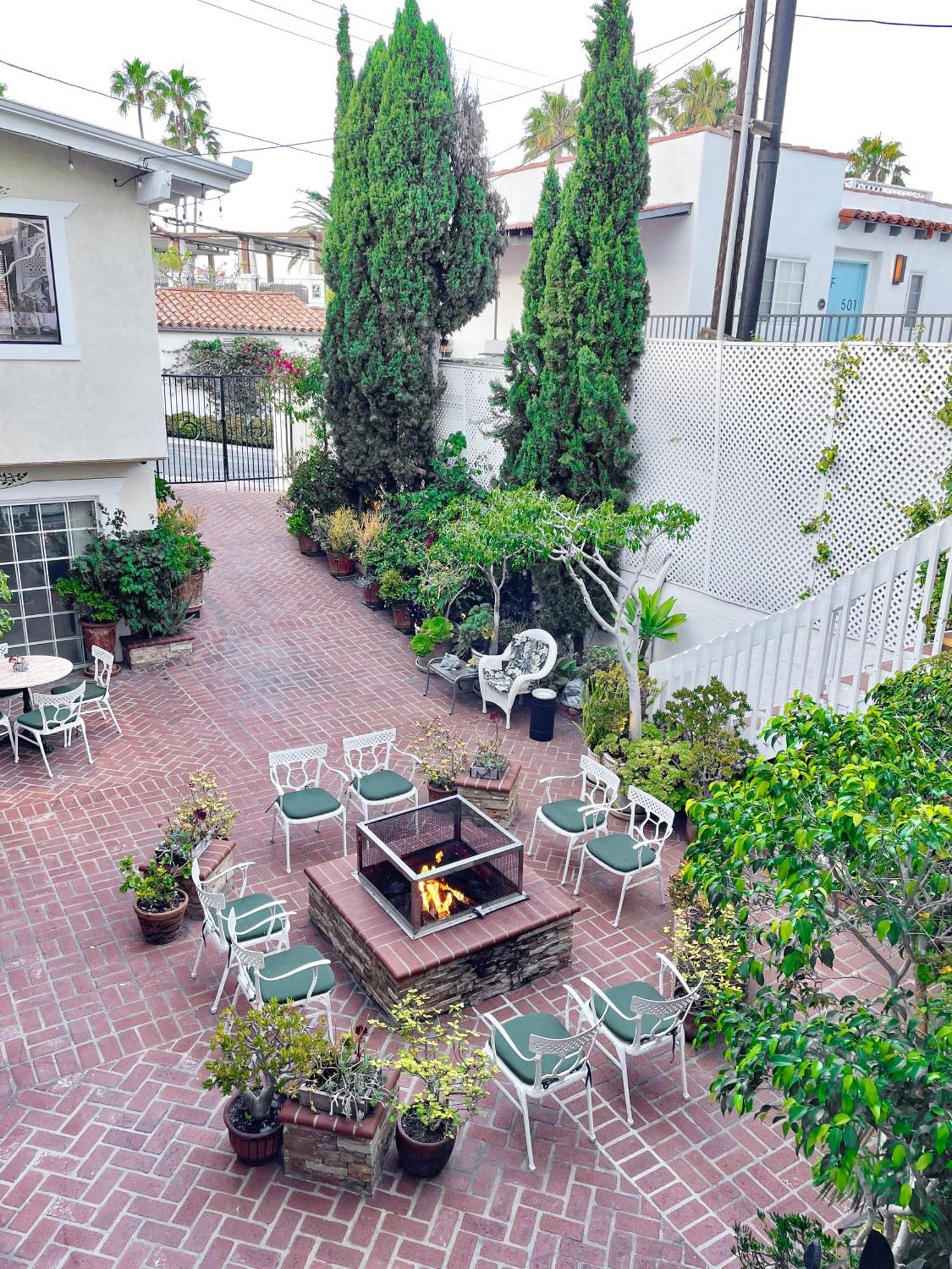 Catalina Courtyard Suites Avalon Buitenkant foto